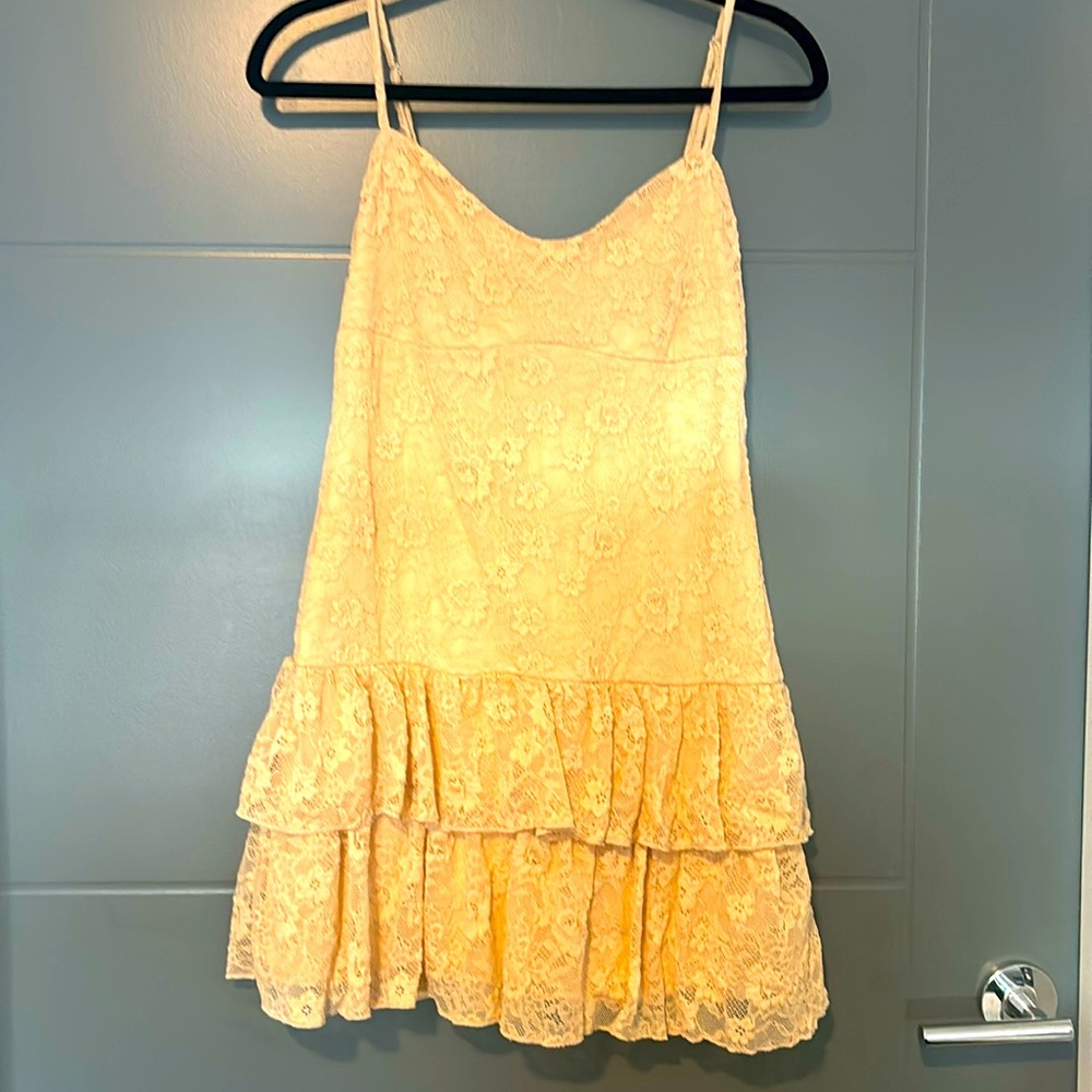 Forever 21 lacs dress short